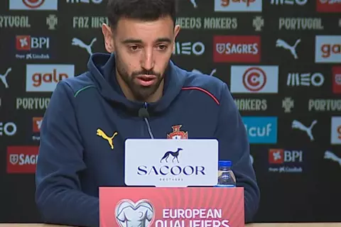 "دفع الثمن غاليًا".. برونو فيرنانديز يعلق على طرد رونالدو مع البرتغال